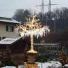 Eisbaum in der Adventsdekoration