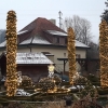 Viele Lichter im Garten