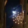 Weihnachtsbeleuchtung und \"Fast\"-Vollmond