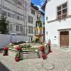 Geschmückter Brunnen