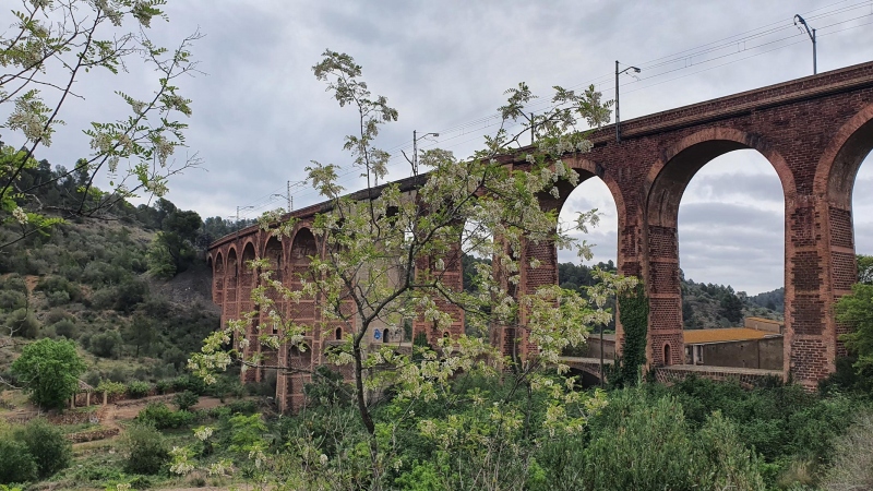 Eisenbahnbrücke bei Duesaigües