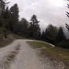 Bergab auf Kies und Sand
