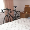 Rennrad im Schlafzimmer