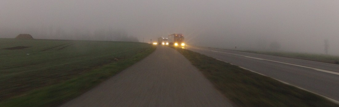 Unter dem Nebel hindurch