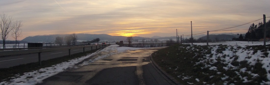 Sonnenuntergang über dem Birrfeld