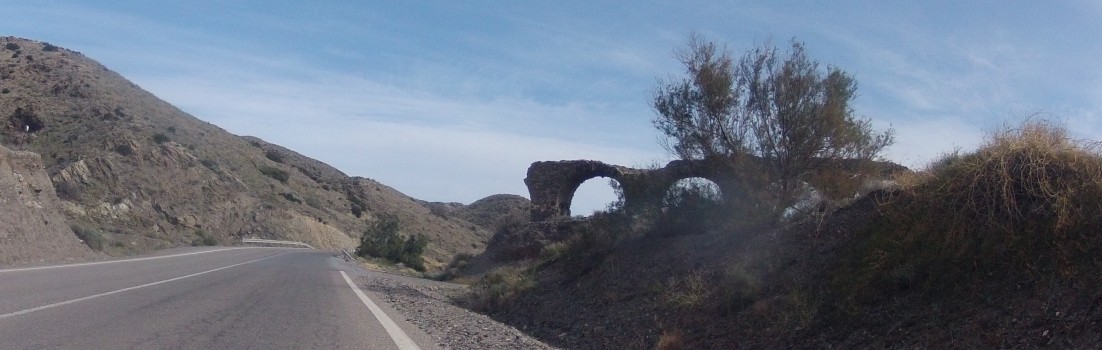 Ruine an Küstenstrasse