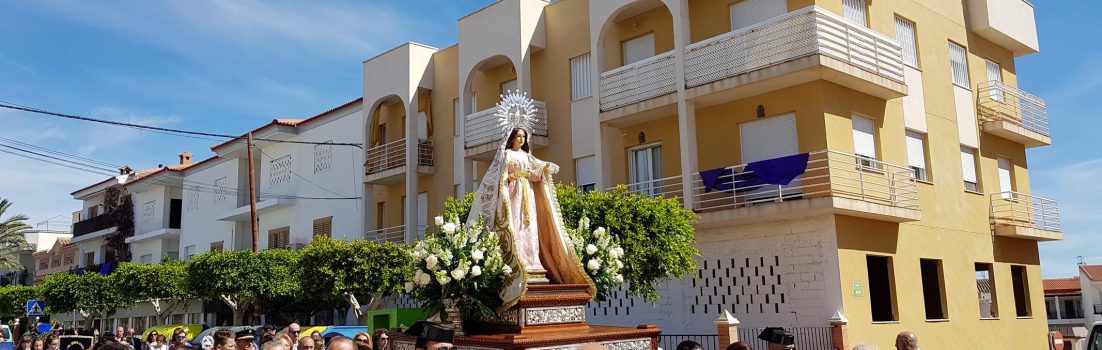 Mitten in die Osterprozession