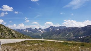 Blick vom Nufenen in Richtung Tessin