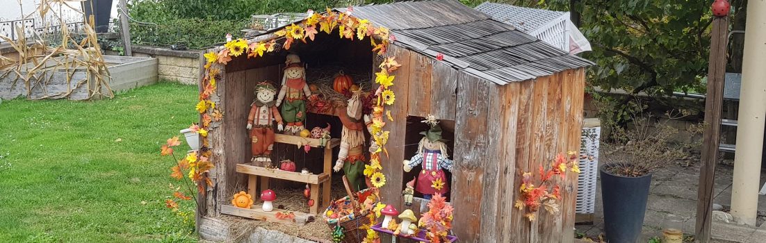 Herbstliches Gartenhaus