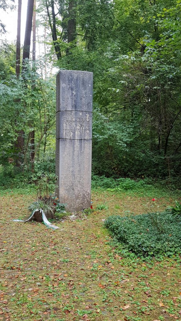 Denkmal zum Flugzeugabsturz in Würenlingen