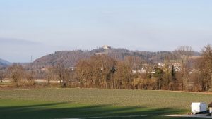 Blick zur Habsburg hinüber