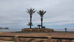 Palmeninsel am Strand
