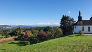 über das Reusstal zu den Alpen