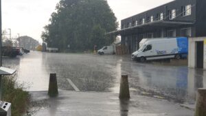 Gewitterregen in Dottikon