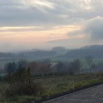 Suche nach der Sonne Herbstlich, Neblig über dem Reusstal