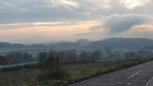 Herbstlich, Neblig über dem Reusstal